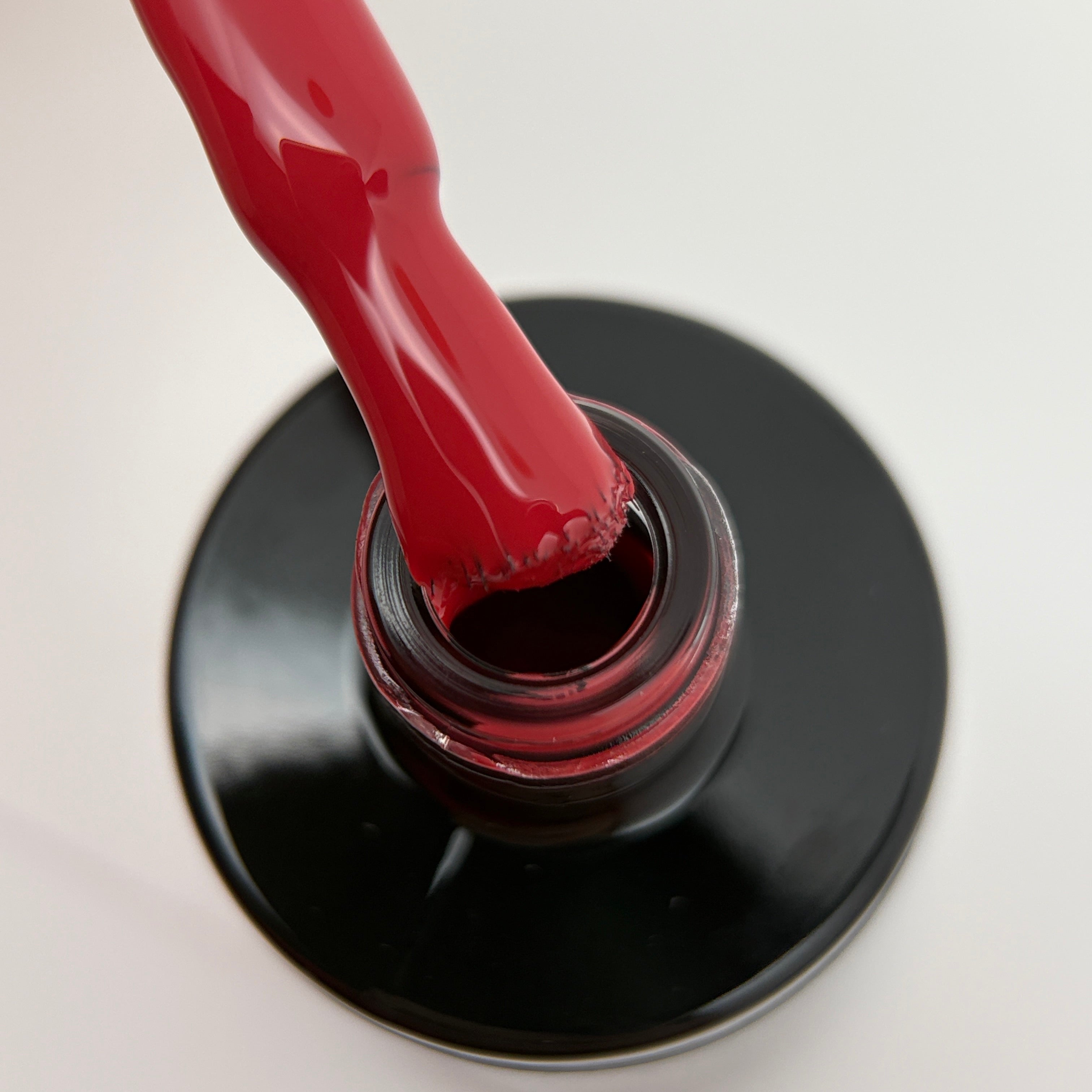 Gel Polish "Magenta Kiss" 15 ml.