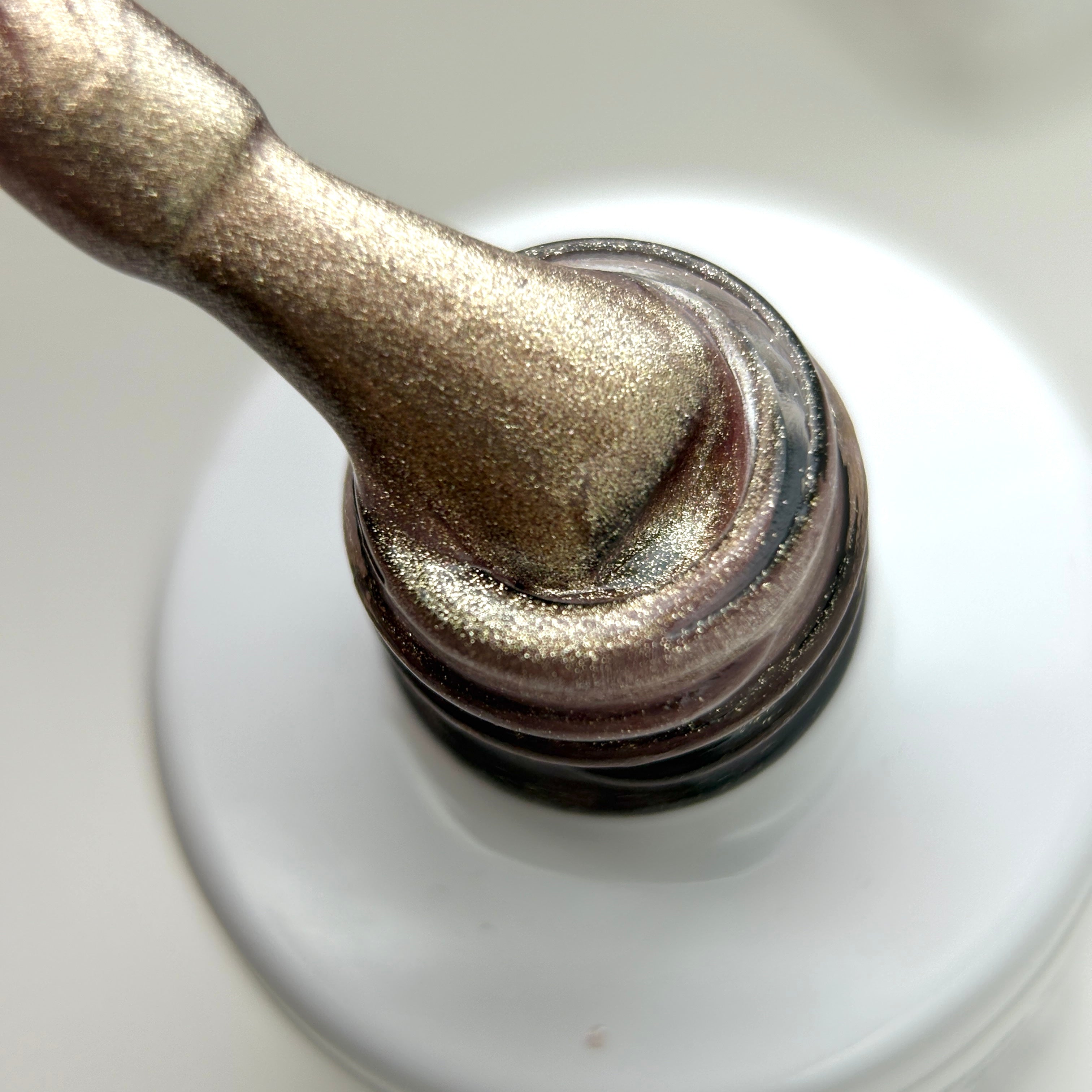 Лак для гелю Кіт-око відтінок Шампань Колекція 10мл.