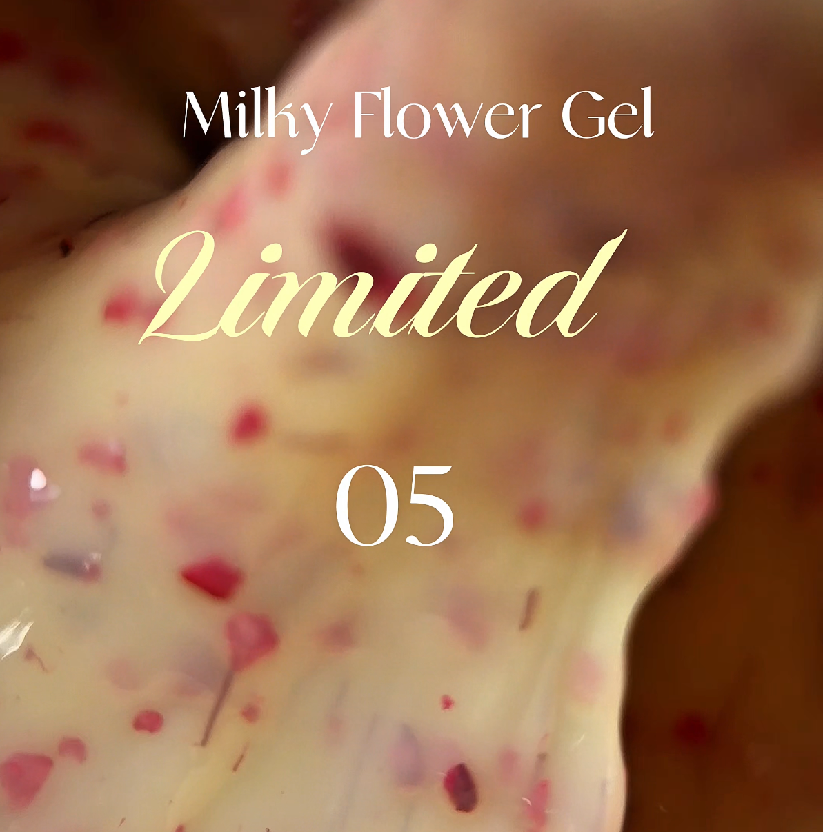 Milky Flower Gel – Builder Gel mit echten Blütenpartikeln ProfiNails