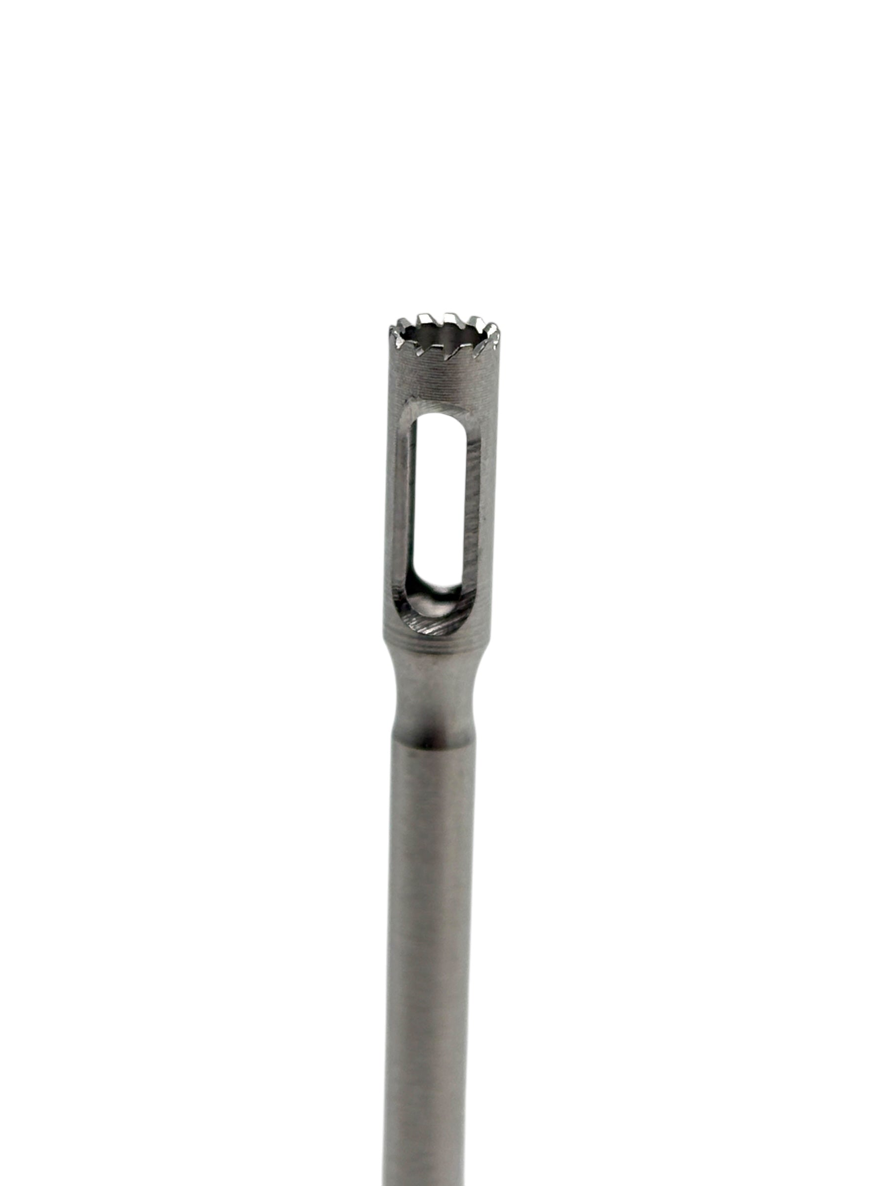 Bit mit Zacken serrated drill bit with elongated narrow slot and cylindrical shaft in metallic gray finish