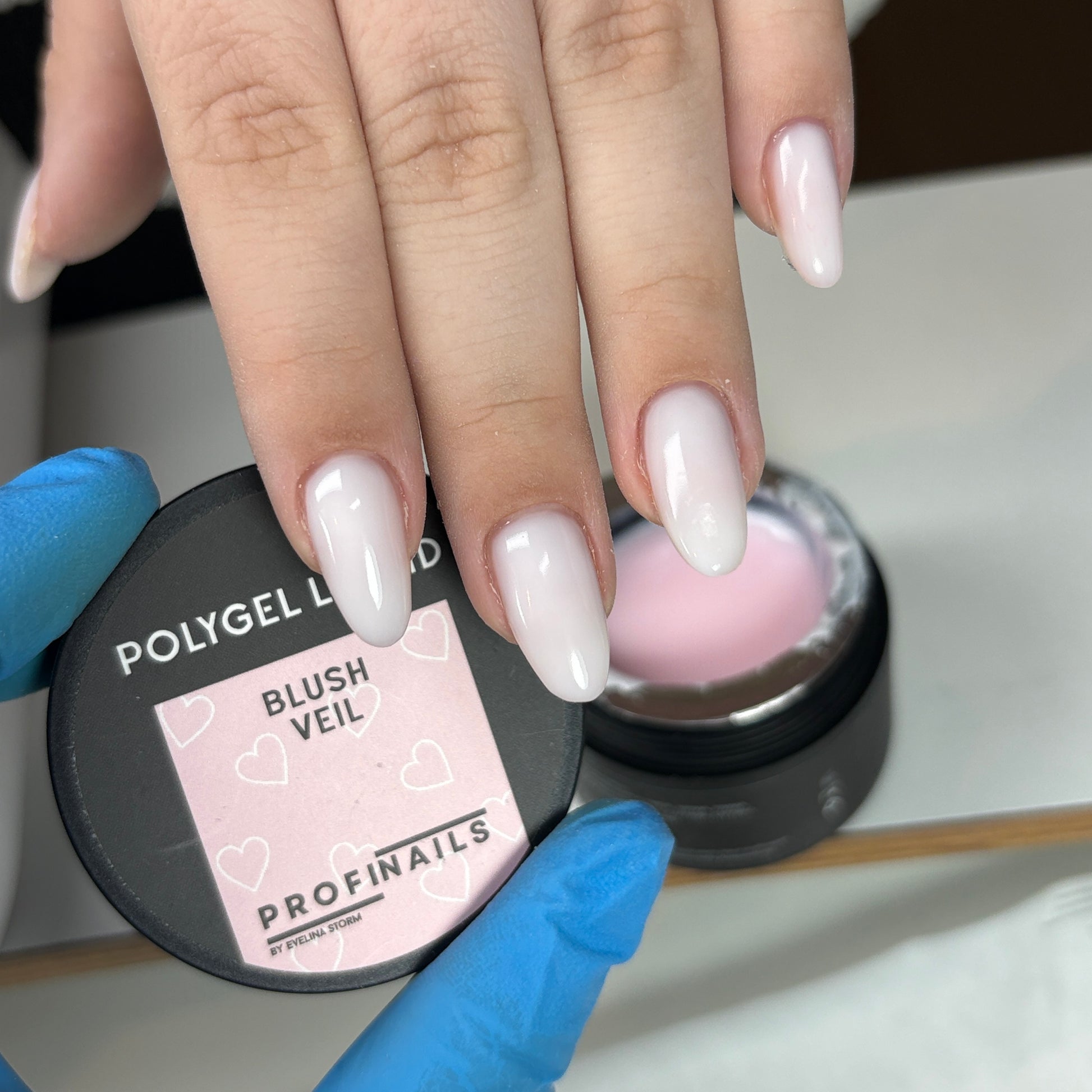 Pastel Liquid Polygel Collection – Zarte Eleganz für moderne Nageldesigns ProfiNails