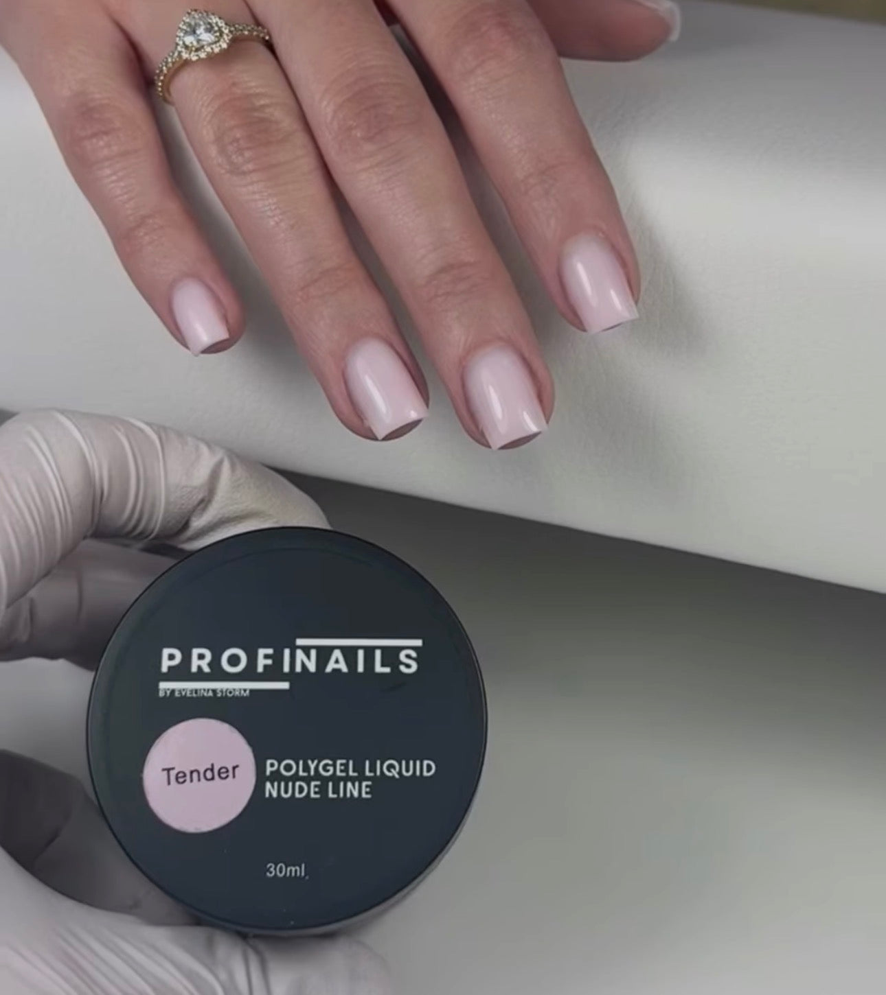 Polygel Liquid 30ml im Tigel ProfiNails
