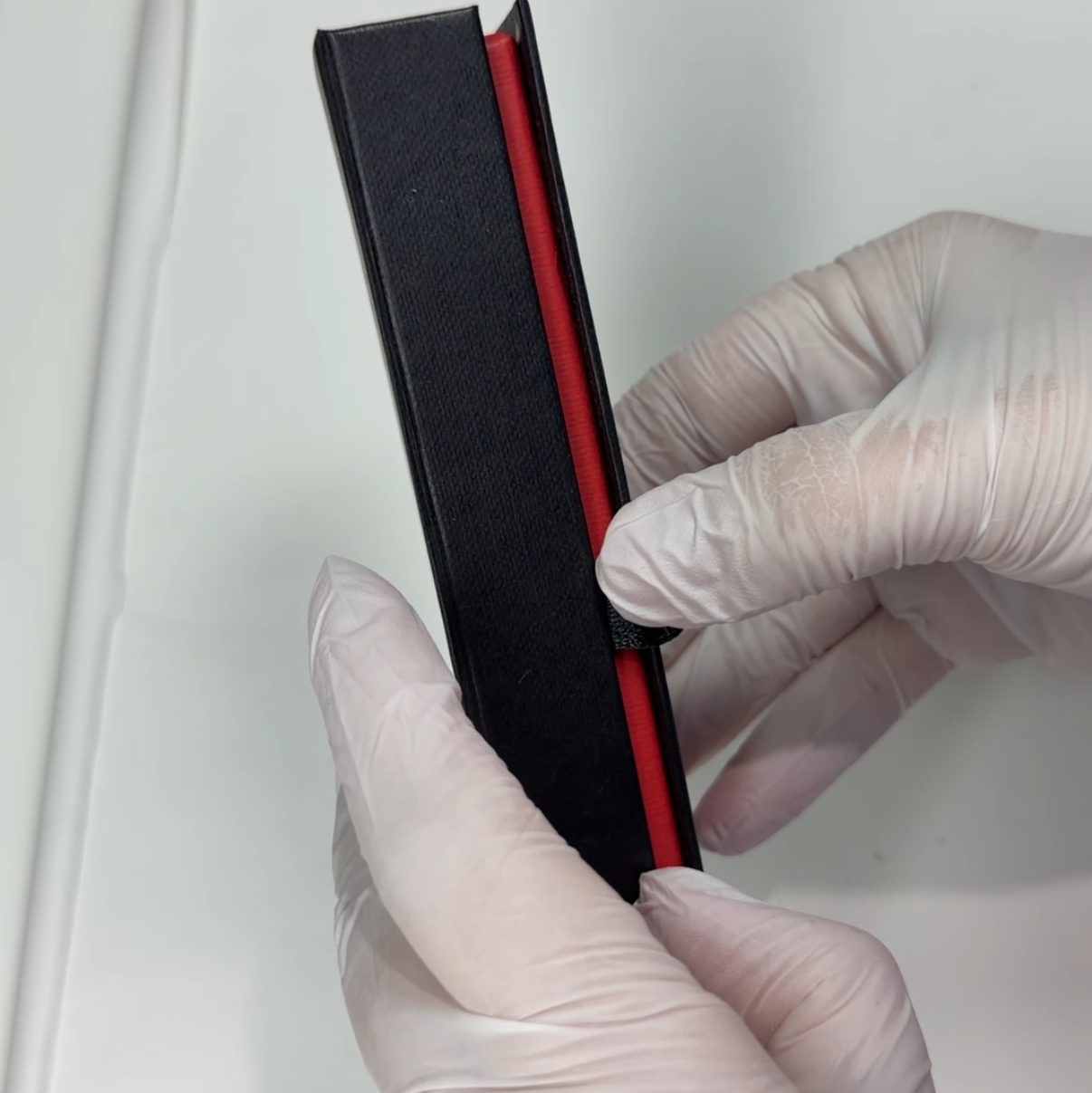 ProfiNails Cuticle Pusher Black – Präziser Nagelhautschieber in Orangenholzstäbchen-Form ProfiNails